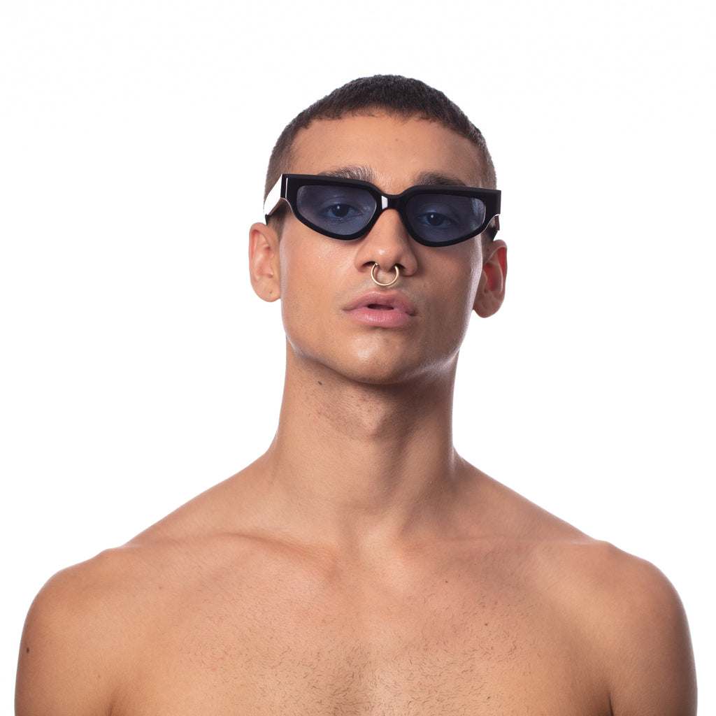 Capri Sunglasses - Black con mica azul