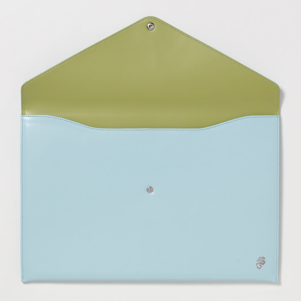 con Laptop 16" Baby Blue